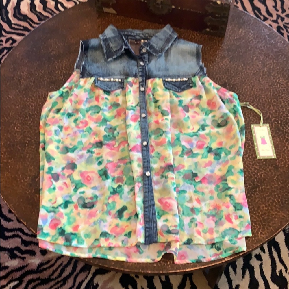 NWT Alice Noon denim sleeveless flower sheer top!